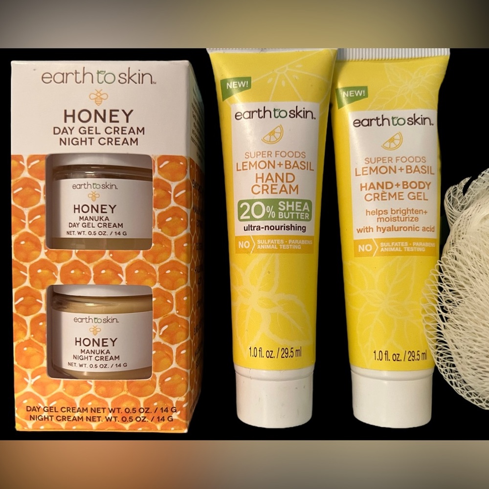 NWT! Earth to Skin Skincare Set